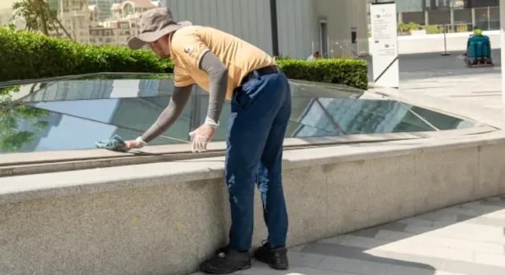 خدمات النظافة والعمالة المساندة